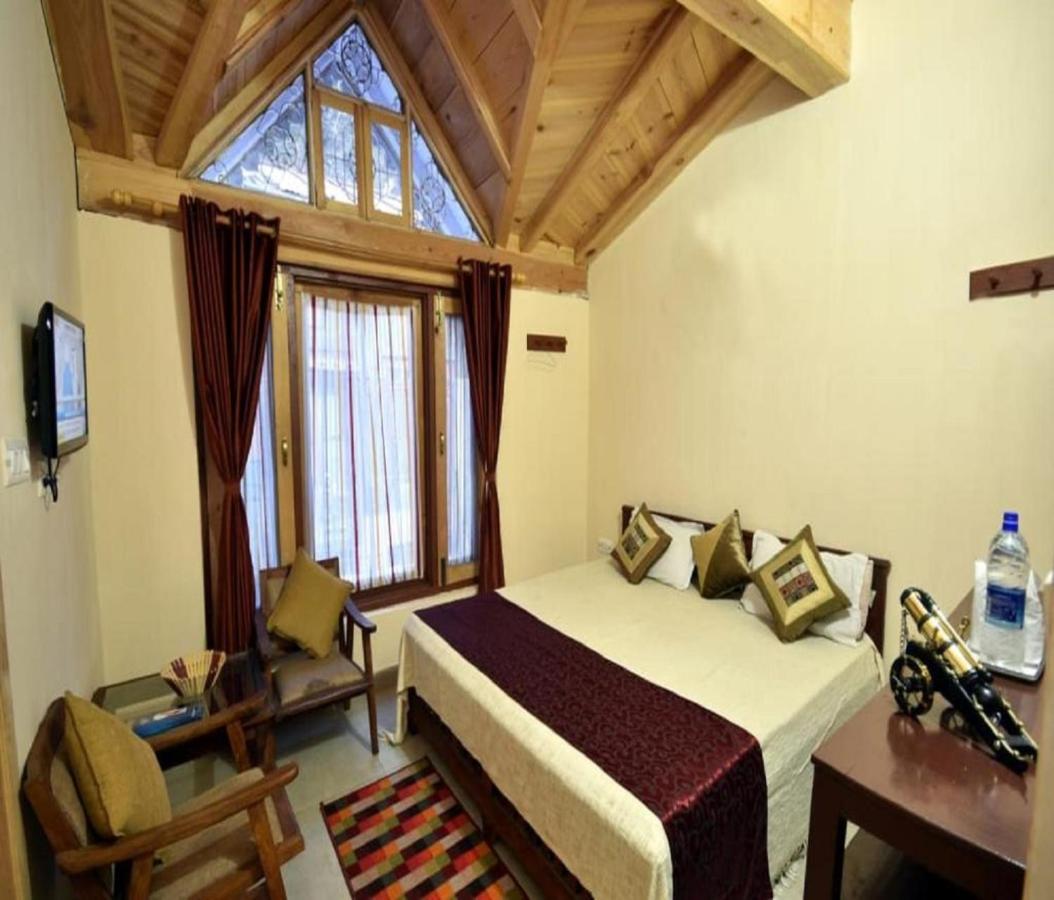 Stayapart I The Maple Residences - Lake Front Nainital Exterior foto